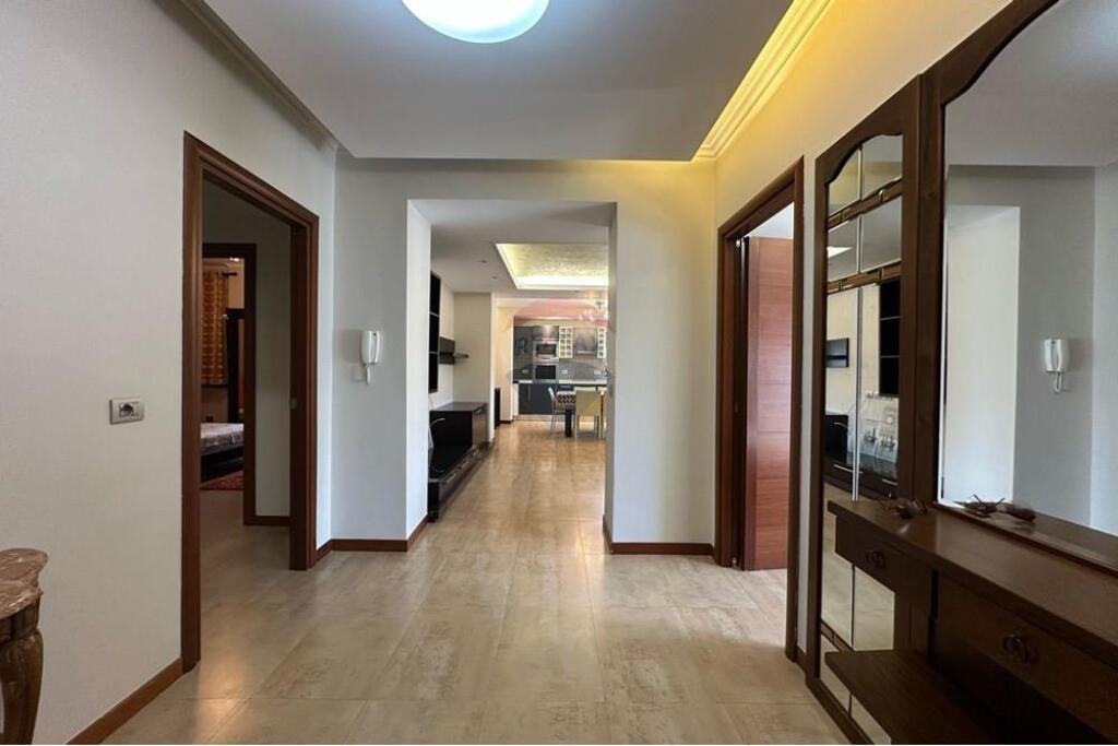 APARTAMENT 3+1+2 PER SHITJE Mine PEZA !