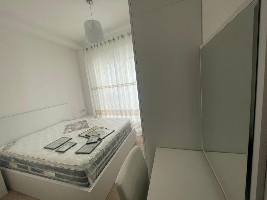 In affitto 2+1, 21 Dhjetori