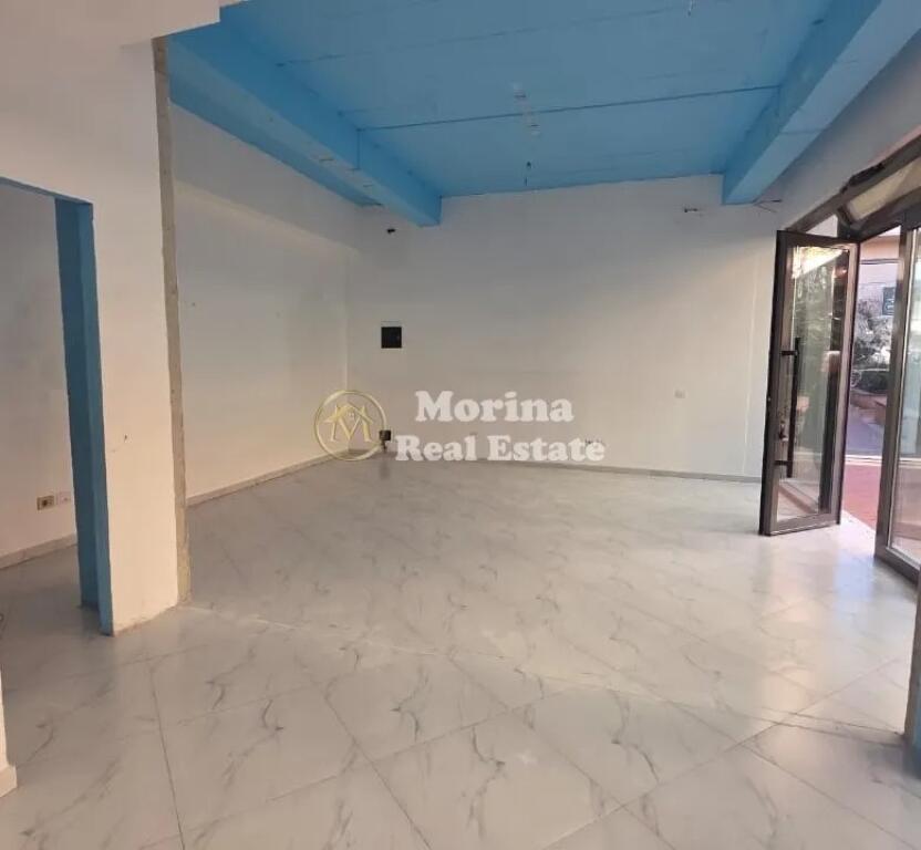 Affitto Locale Commerciale, Via Dibres, 500 Euro/Mese