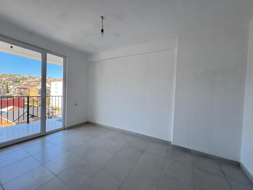 Appartamento 3+1+2 in Affitto – Durrës