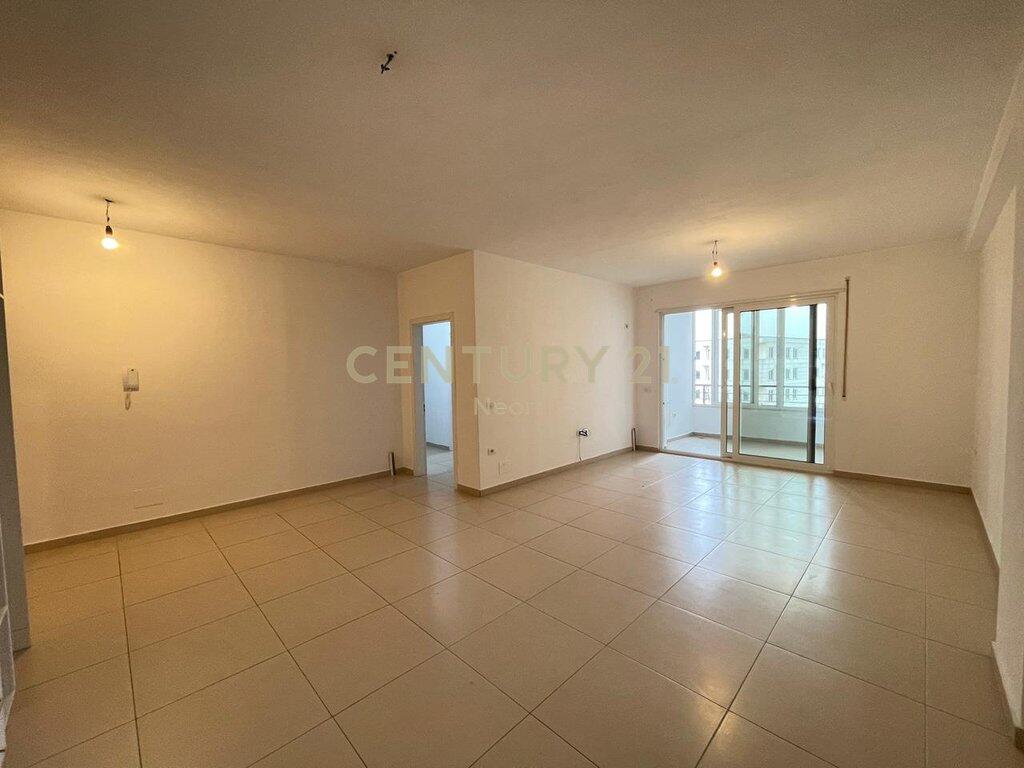 SHITET APARTAMENT 2+1+2 NE KINOSTUDIO! 185,000 €