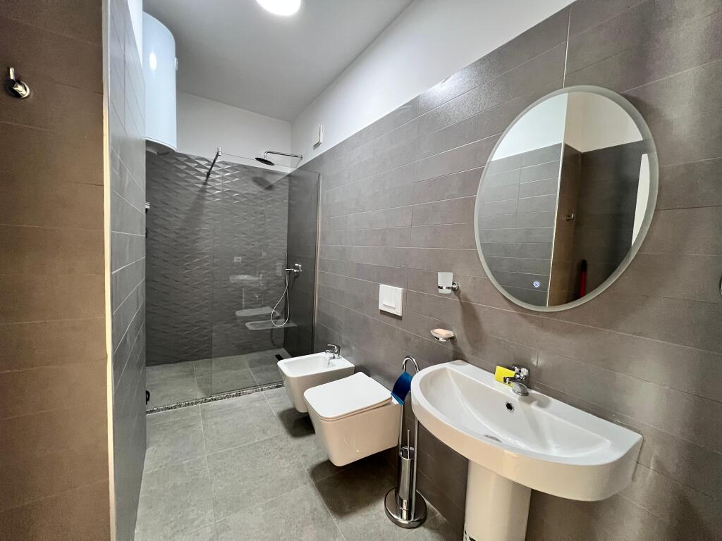 Apartament 2+1 per qira tek Zogu i Zi