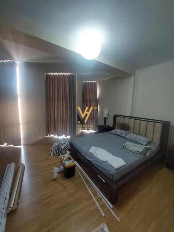 JEPET GODINE 4 KATESHE ME QERA NE VAQARR 4.000 EURO