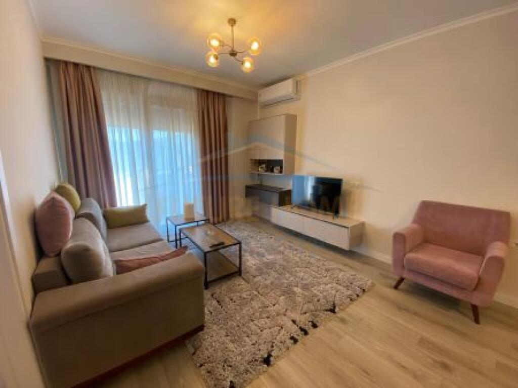 Rent, Apartment 1+1, Rose Garden Residence, Tirana.