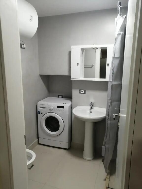 Jepet Apartament Me Qera ,Ne Fresk