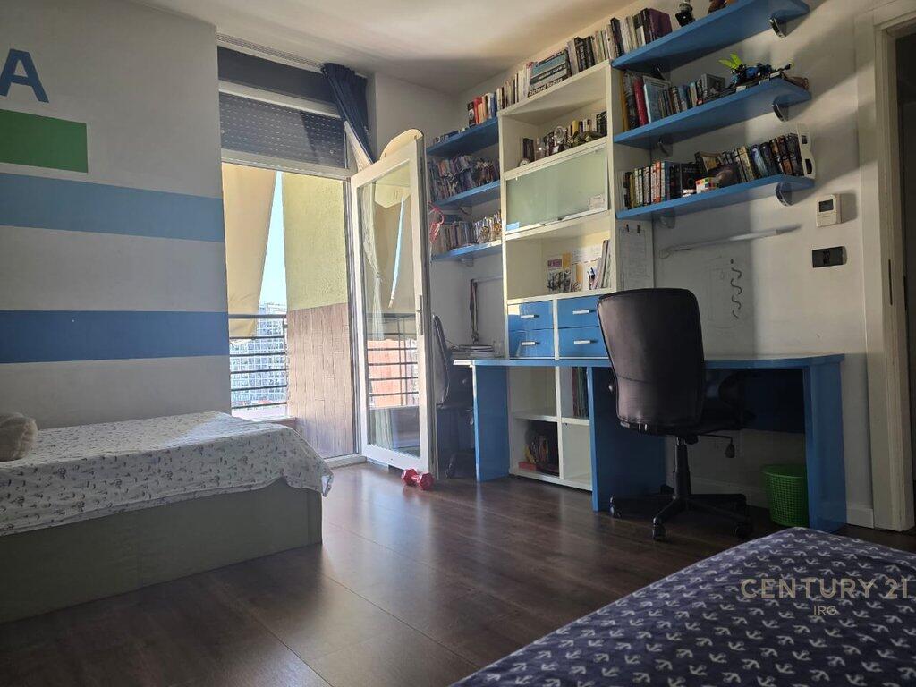 FOR RENT APARTMENT 3+1+2 AT KOSOVAREVE STREET !