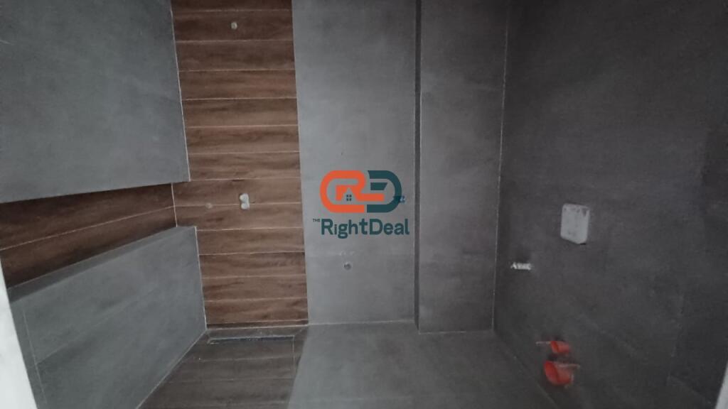 Tek Lakeside Residence, Shitet Apartament 2+1+2 Me Planimetri Perfekte!!