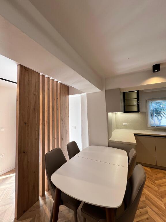 Vile per qira 2+1 tek Tregu Elektrik