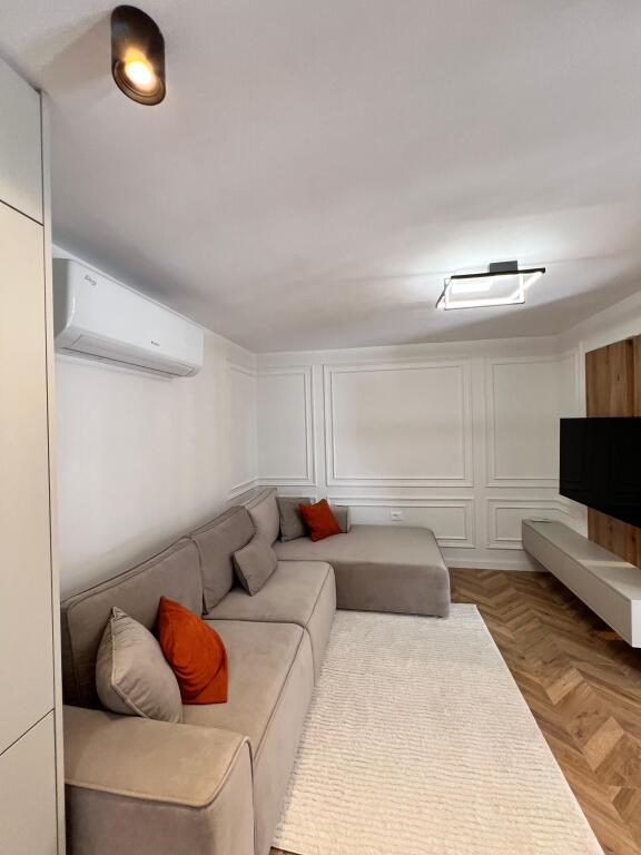 Vile per qira 2+1 tek Tregu Elektrik