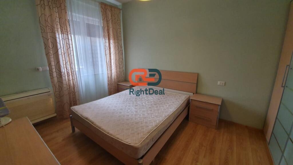 Tek Rruga E Bogdaneve, Jepet Me Qira Super Apartament 1+1 !!