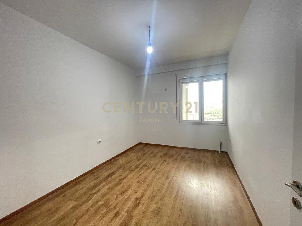 SHITET APARTAMENT 2+1+2 NE KINOSTUDIO! 185,000 €