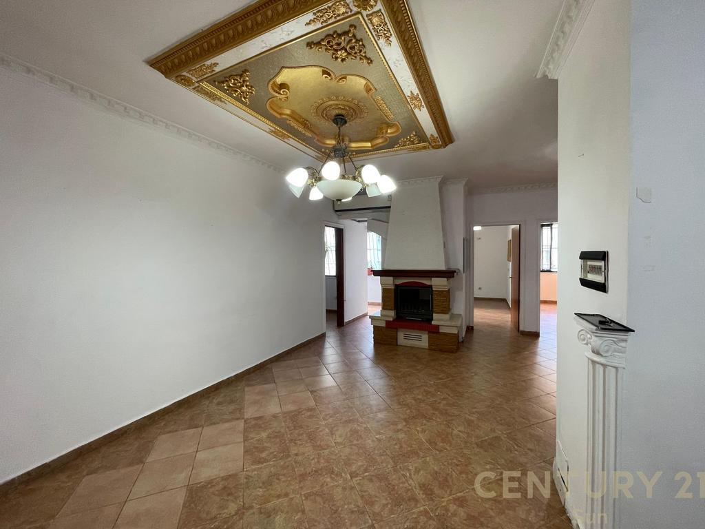 WE RENT APARTMENT 5+2+2 NEAR THE FORMER EXHIBITION!