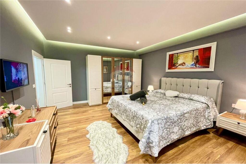 APARTAMENT 1+1 PËR QIRA, BLLOKU, TIRANË