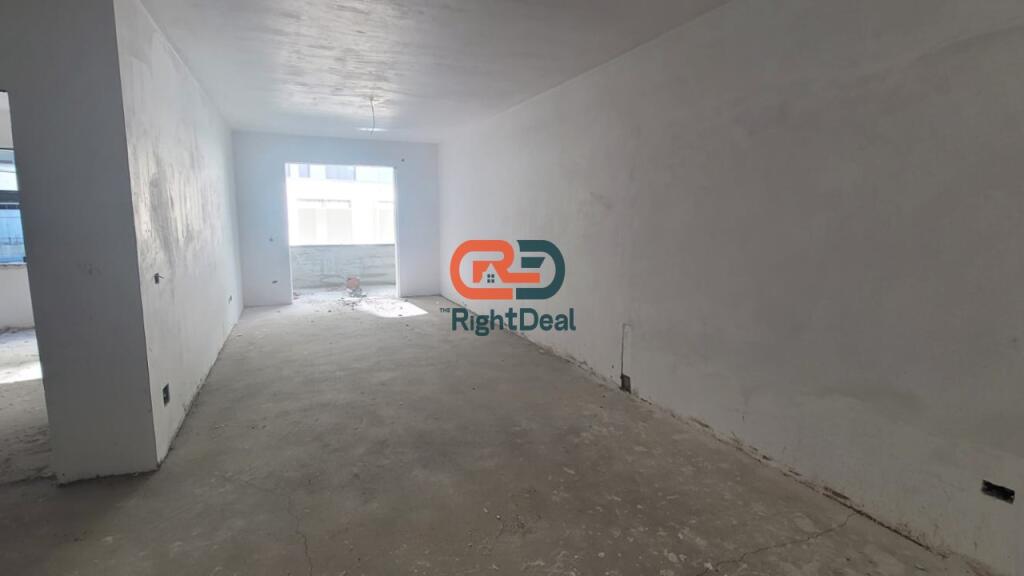 Ne Paskuqan, Shitet Apartament 2+1, Me Vendndodhje Perfekte !!