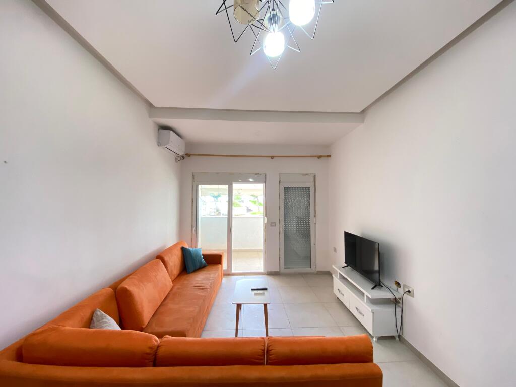 SHITET, APARTAMENT 1+1, FRESKU, TIRANË # 530581001-45