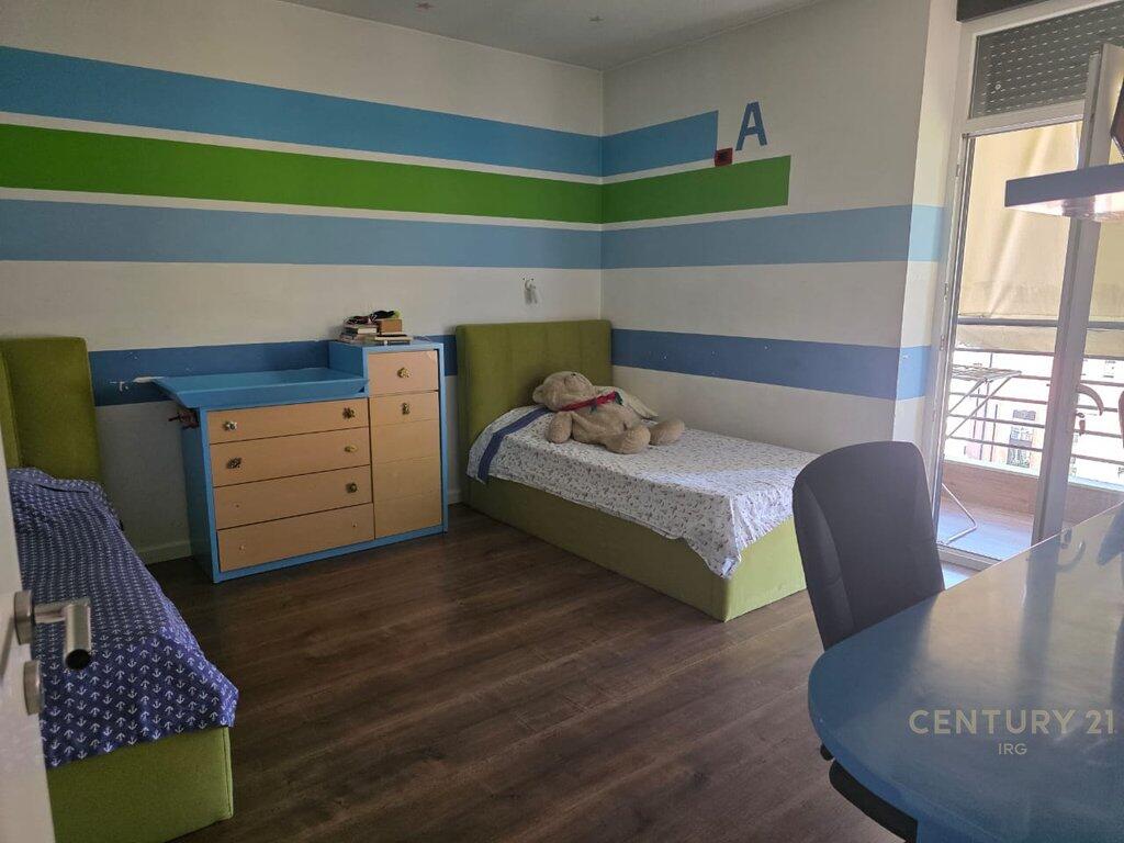 FOR RENT APARTMENT 3+1+2 AT KOSOVAREVE STREET !