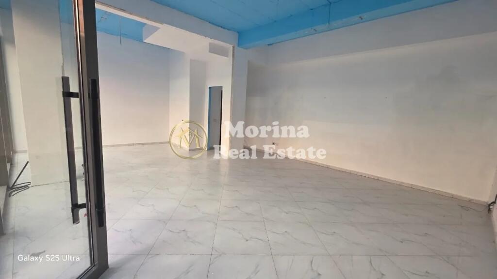 Affitto Locale Commerciale, Via Dibres, 500 Euro/Mese