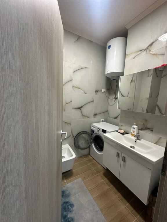 APARTAMENT ME QERA 1+1