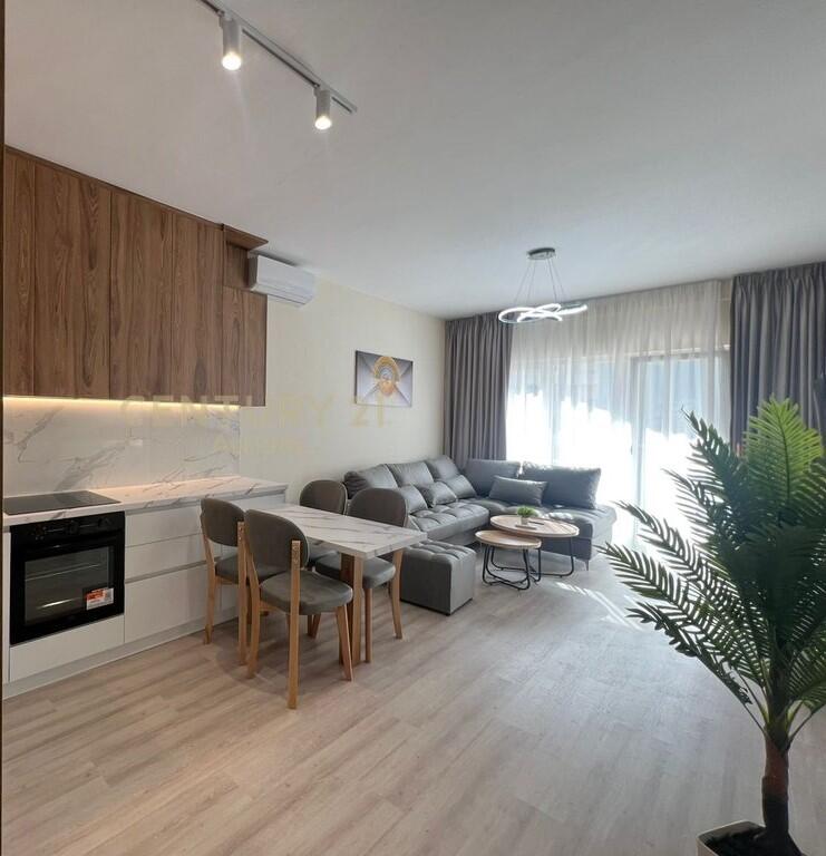 JEPET ME QIRA APARTAMENT 2+1 – ZOGU I ZI!