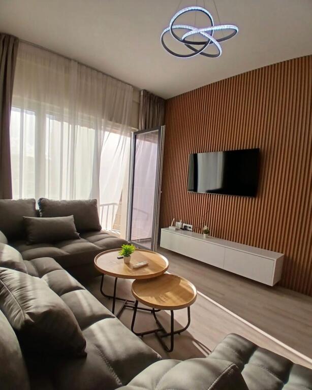 Jepet Apartament Me Qera, Ne Zog Te Zi