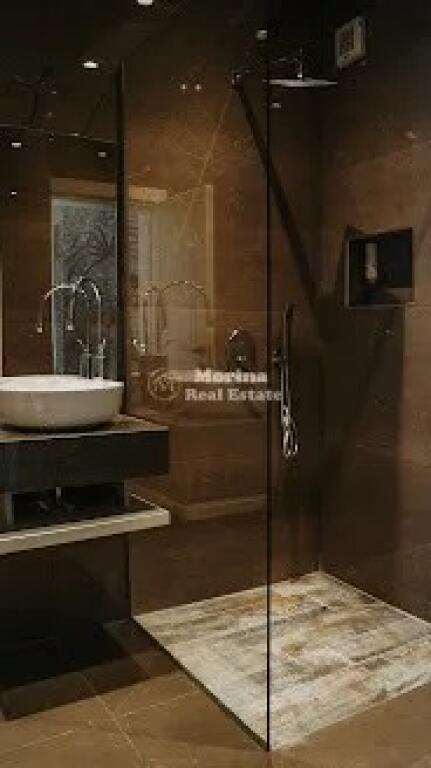 Shitje, Ambient Biznesi/Hotel, Vlore , Cmimi 3000000 Euro