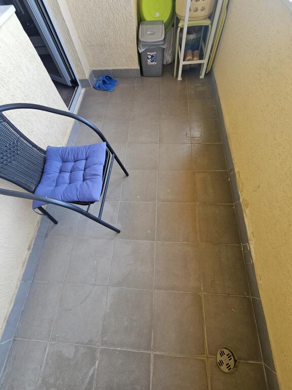 VENDESI APPARTAMENTO 2+1 – EX CAMPO DI AVIAZIONE 📍 Posizione: Ex campo di aviazione 🏢 Piano: 9 ultimo 📐 Superficie: 85 m² lordo / 74 m² netto prezzo :163.000 euro