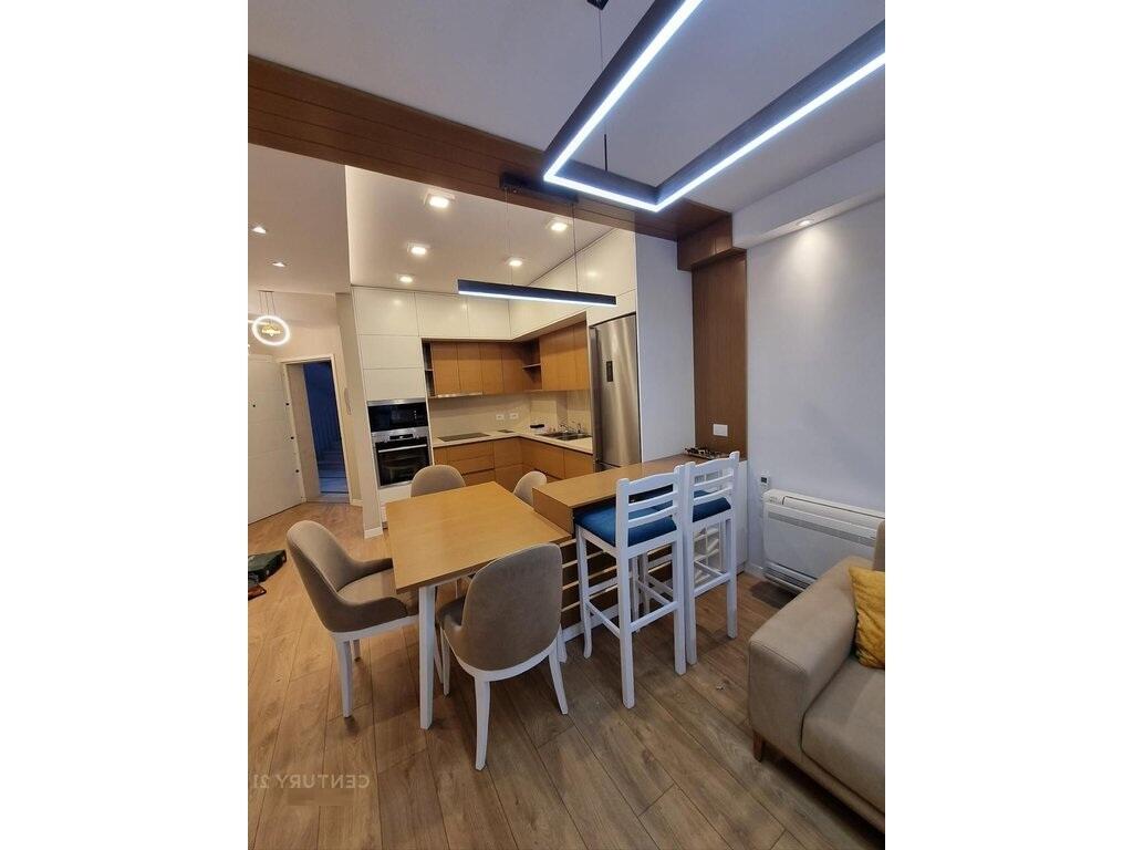 JEPET APARTAMENT 2+1+2 PER QIRA TE ISH PARKU!