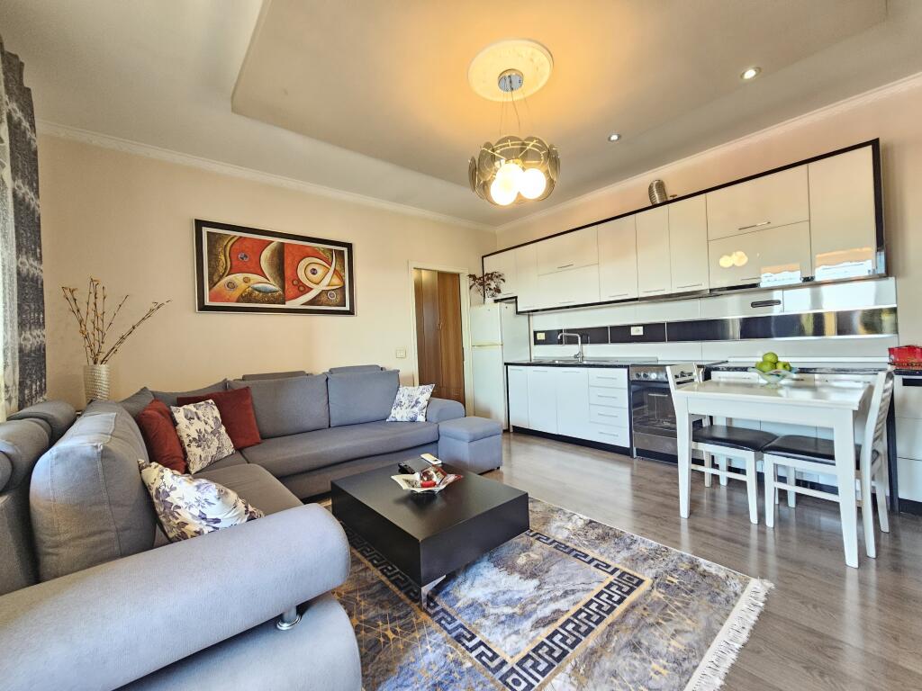 VENDESI APPARTAMENTO 2+1 – EX CAMPO DI AVIAZIONE 📍 Posizione: Ex campo di aviazione 🏢 Piano: 9 ultimo 📐 Superficie: 85 m² lordo / 74 m² netto prezzo :163.000 euro