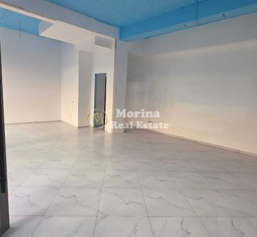 Affitto Locale Commerciale, Via Dibres, 500 Euro/Mese