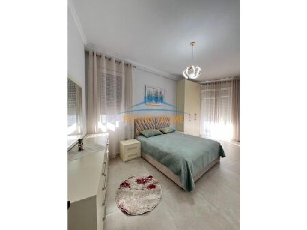 Qera, Apartament 2+1+2, Qendër, Tiranë .