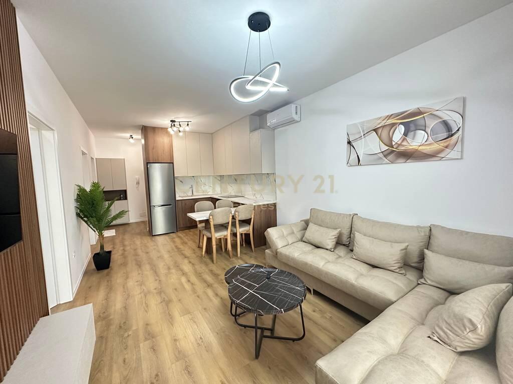 ZOGU I ZI, APARTAMENT 2+1 PER QIRA
