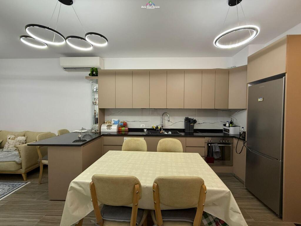 Appartamento in affitto 2+1+Posto auto ad Astir (ID B2201492) Tirana