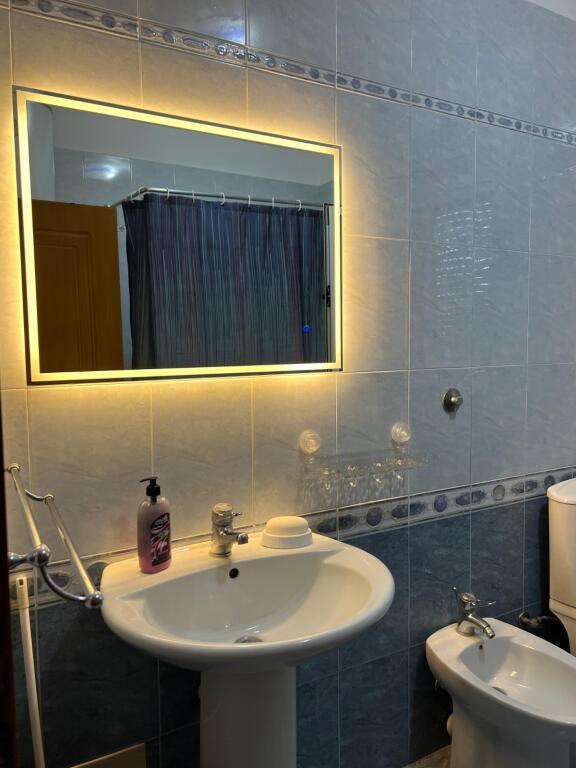 Affittasi appartamento 2+1 dietro l'Ambasciata Americana