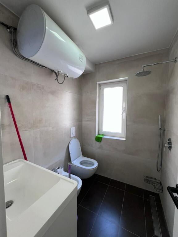 Apartament 1+1 me qera tek Shkolla e Baletit