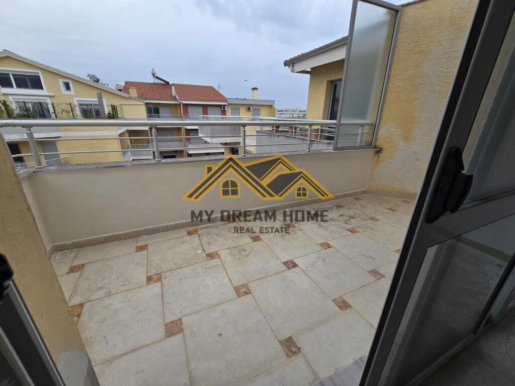 PAPAFINGO 3+1+2 WITH GARAGE FOR SALE !