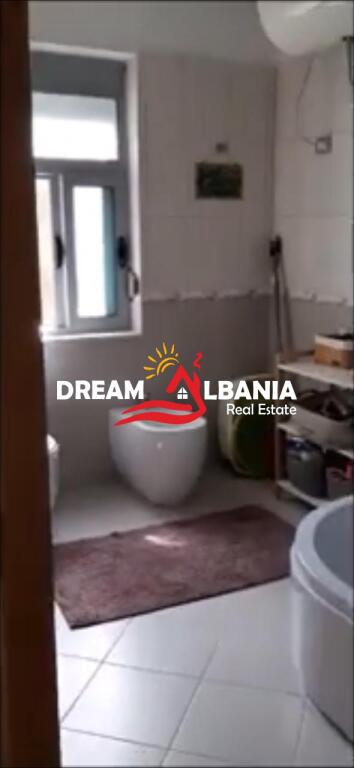 Kat vile me qera prane TEG ne Mjull Bathore (ID 4241036).