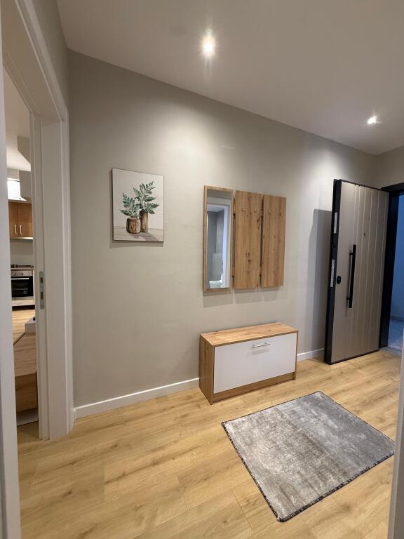 Apartment 1+1, Astir!