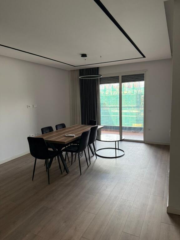 APARTAMENT 3+1 + PARKIM ME QERA TEK REZIDENCA OLIMPIKE