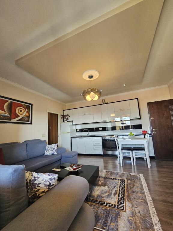 VENDESI APPARTAMENTO 2+1 – EX CAMPO DI AVIAZIONE 📍 Posizione: Ex campo di aviazione 🏢 Piano: 9 ultimo 📐 Superficie: 85 m² lordo / 74 m² netto prezzo :163.000 euro