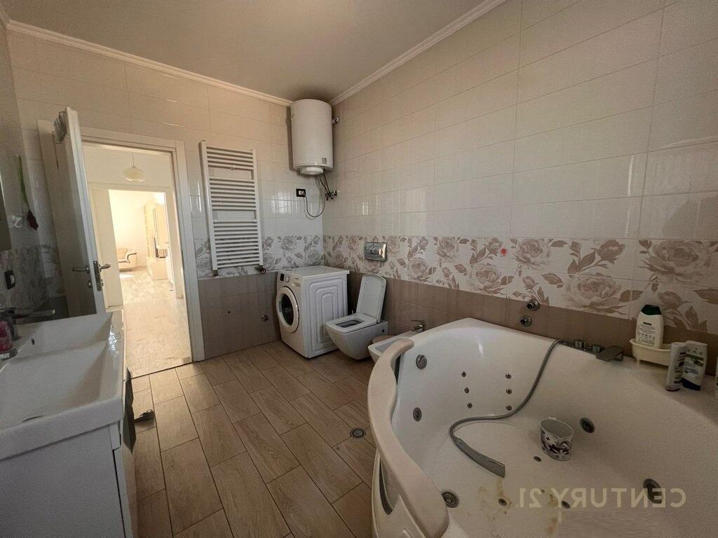 Penthouse me qera 2+1+2 Me Qira tek Selvia