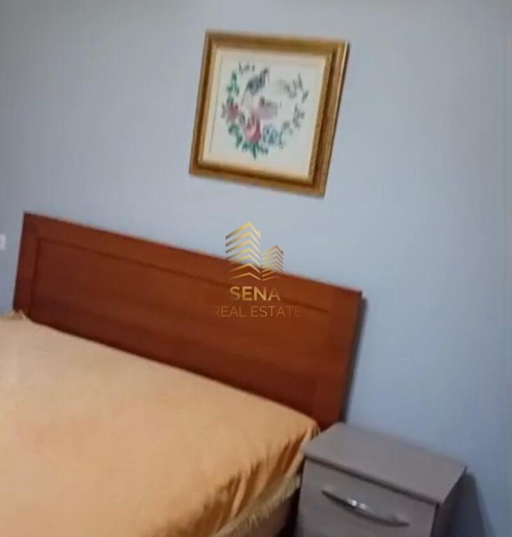 Qira,Hyrje Private, 2+1+blk,Shkoze, prane Kryegjshates, 350 Euro/muaj