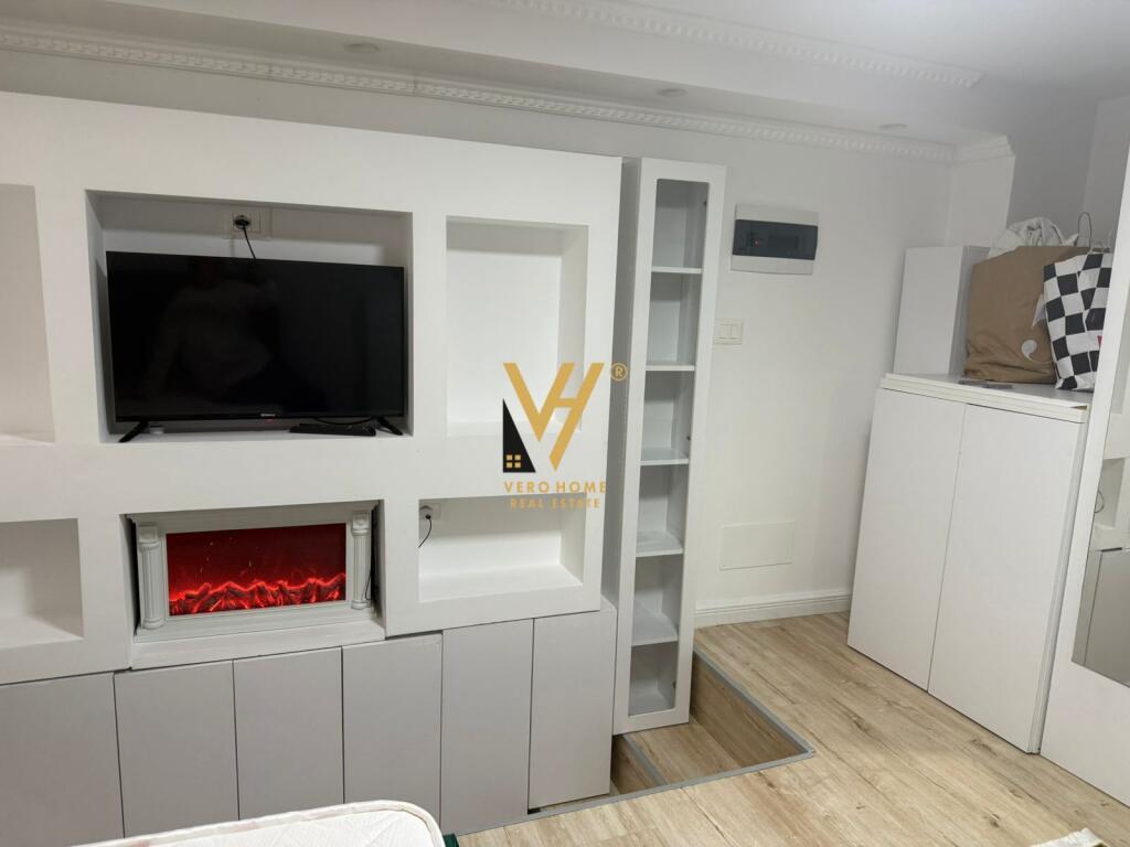 JEPET APARTAMENT 1+1 ME QERA NE BLLOK 550 EURO