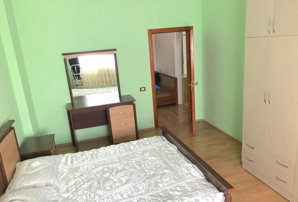 apartament  2+1 me qira tek Jordan Misja