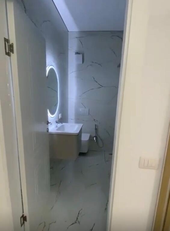 Apartament 1+1, Rruga e Durresit!