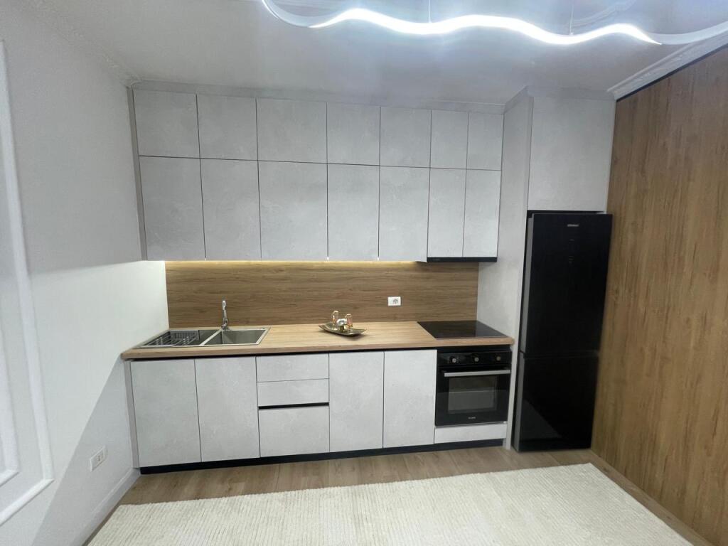 Apartament 2+1+2 per shitje ne Astir