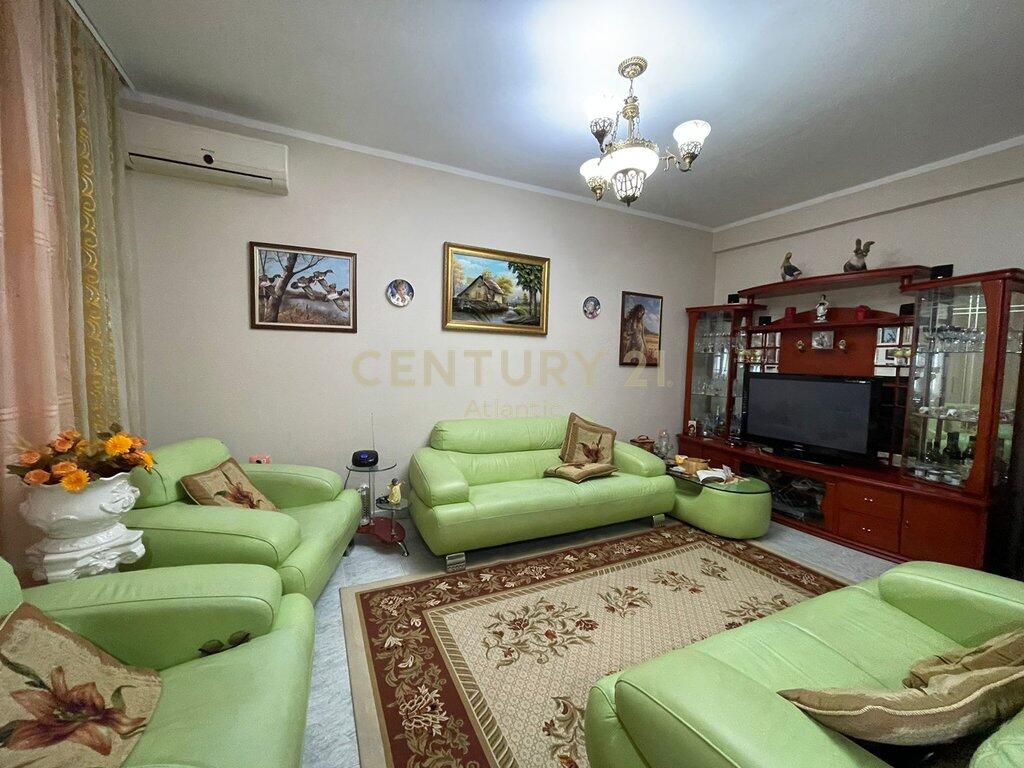 APPARTAMENTO 2+1 IN VENDITA VICINO ALLO STADIO, DURRES!