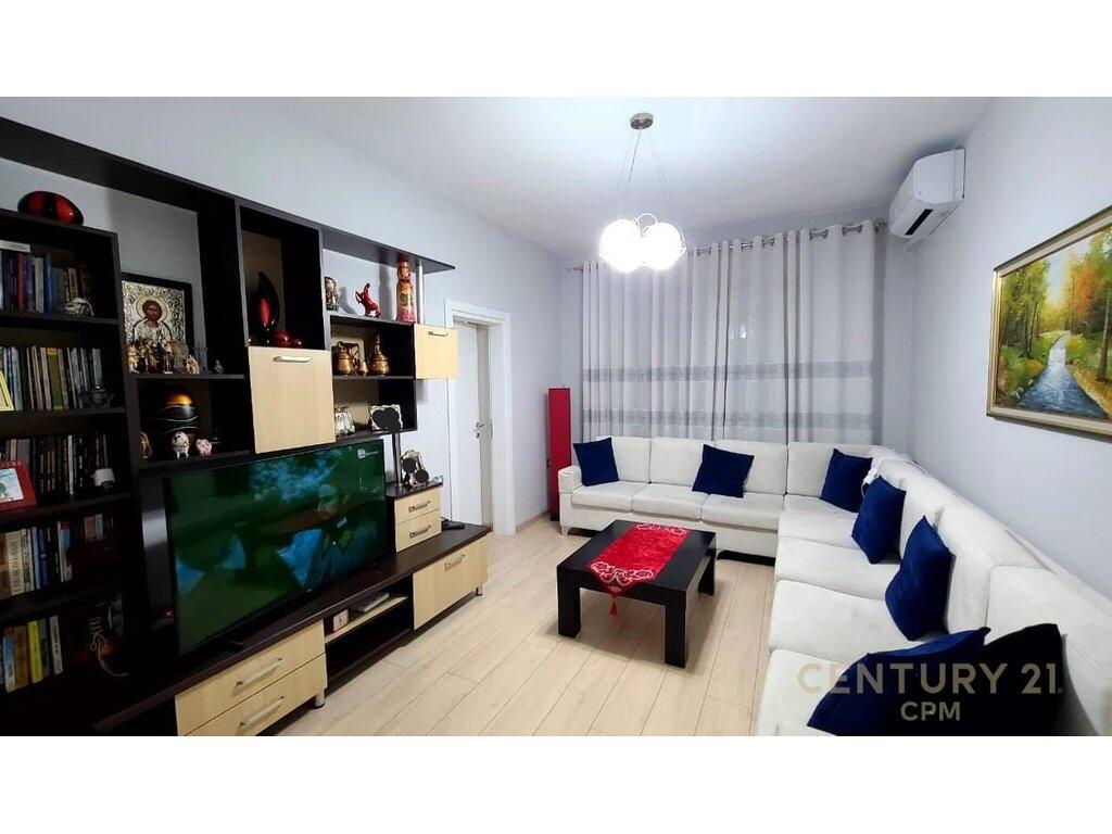 Apartament 2+1 Me Qira në Rruga Barrikadave, Tiranë -  900 € /Muaj