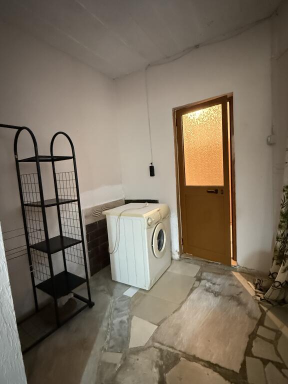 Jepet me qera 1+1 ne Sauk te Shkolla e Policise