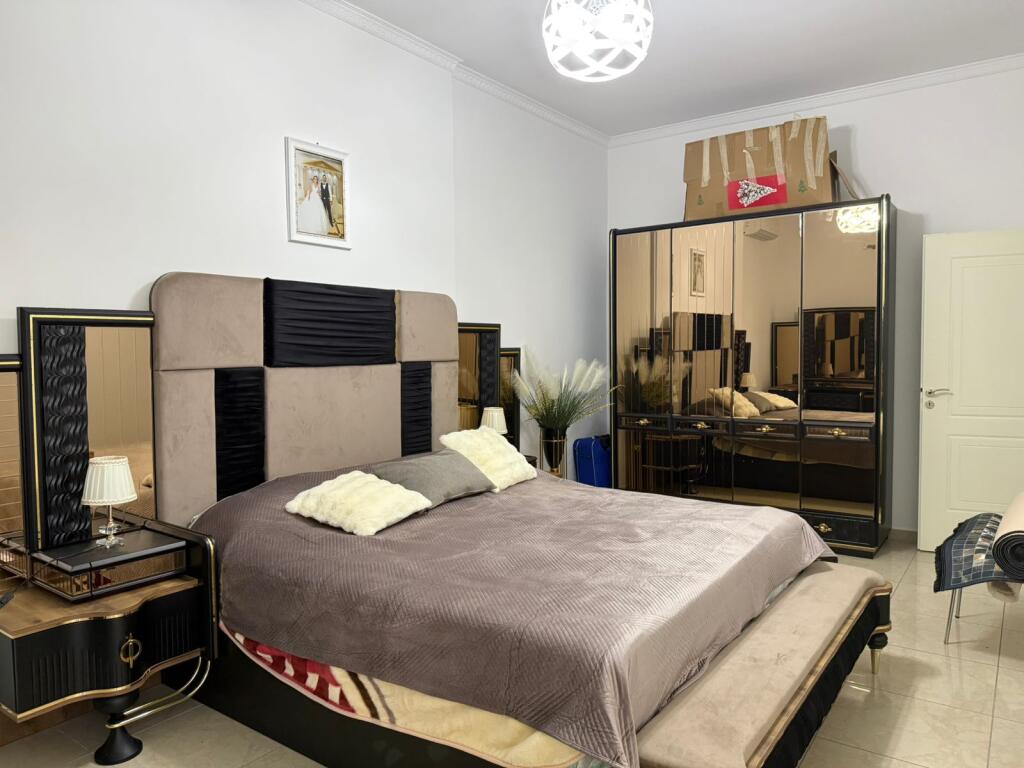 Affittasi Appartamento 2+1 Unaza E Re, Villa L