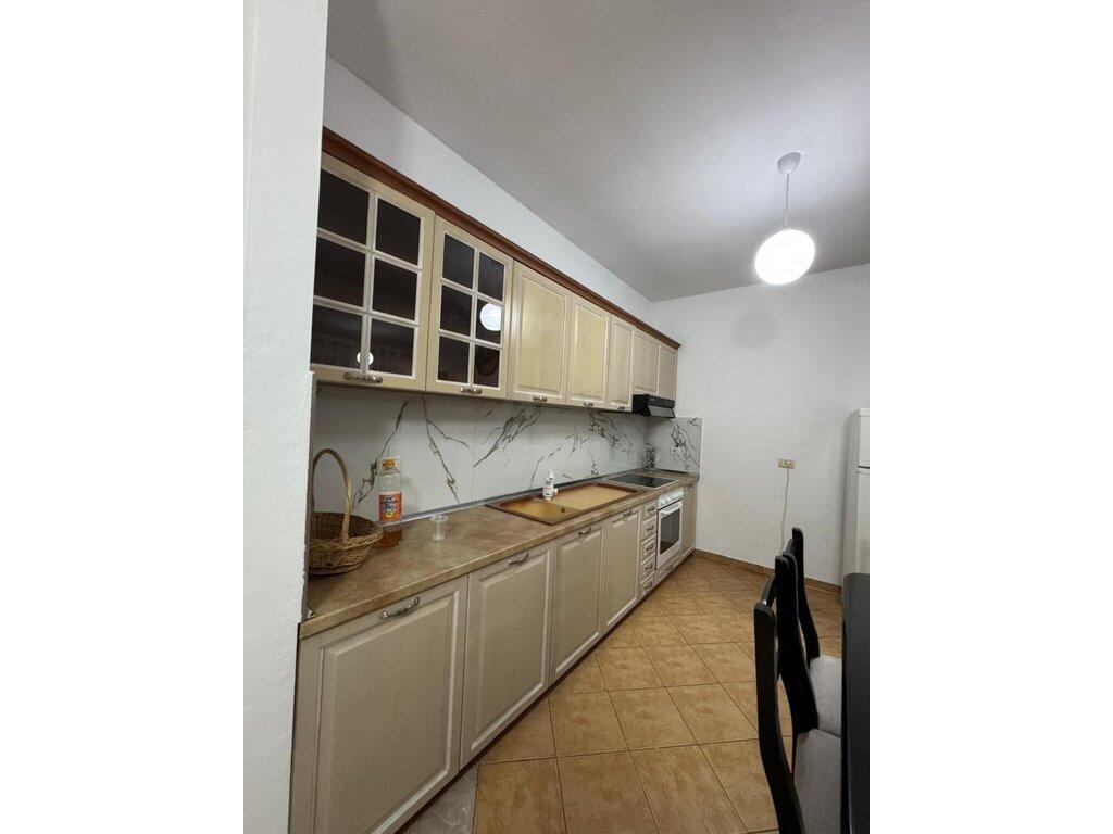 Apartament 2+1 për qira – Astir